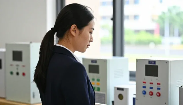 自动化系统集成在不同环境下的性能表现与适配方案